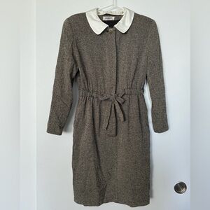 Long Sleeve Dress with White Collar